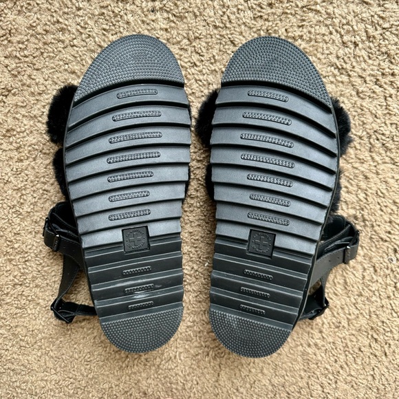 BRAND NEW Voss Il Fluffy Faux Fur Leather Strap Sandals Sz US 11 - Picture 3 of 6